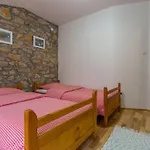 度假居 Gemuetliches Steinhaus Nonna Stara By Interhome *