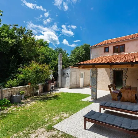 Gemuetliches Steinhaus Nonna Stara By Interhome *